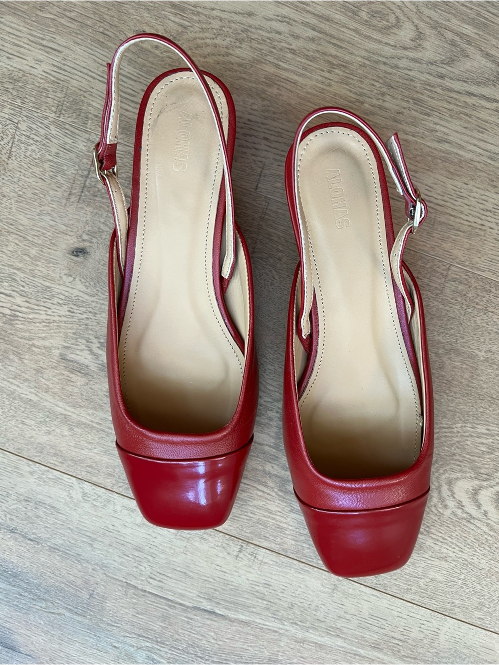 Alohas Red Leather Slingback Square-Toe Leather Lindy pumps